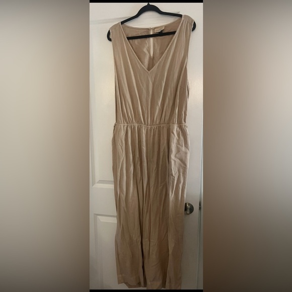 Universal Threads Jumpsuit 1X - Picture 3 of 7